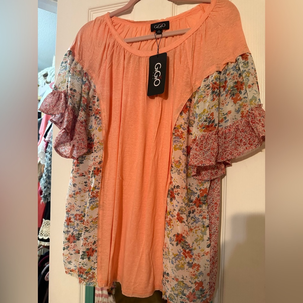 GGO Peach Floral Ruffle-Sleeve Tunic